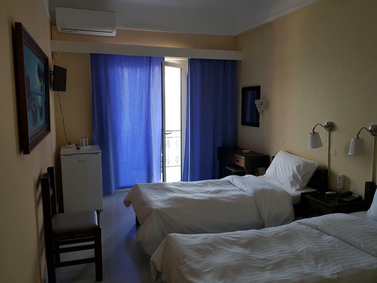 Hotel Miramare 필로스 외부 사진